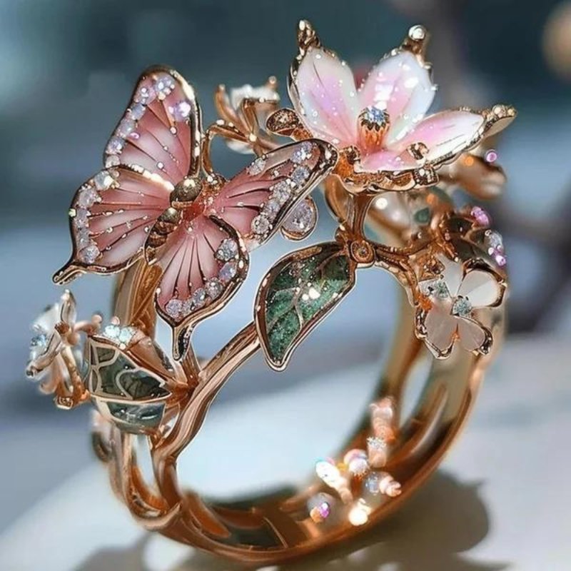 FlowerRing© - Ring with Fluttering Butterfly - Levora