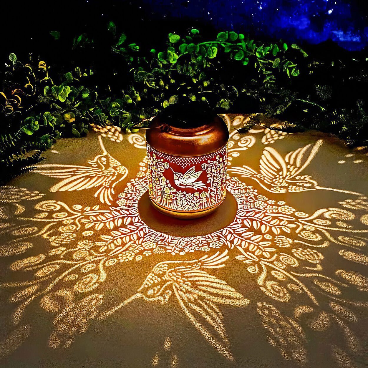 Hummingbird© - Waterproof lamp with gentle twilight glow - Levora