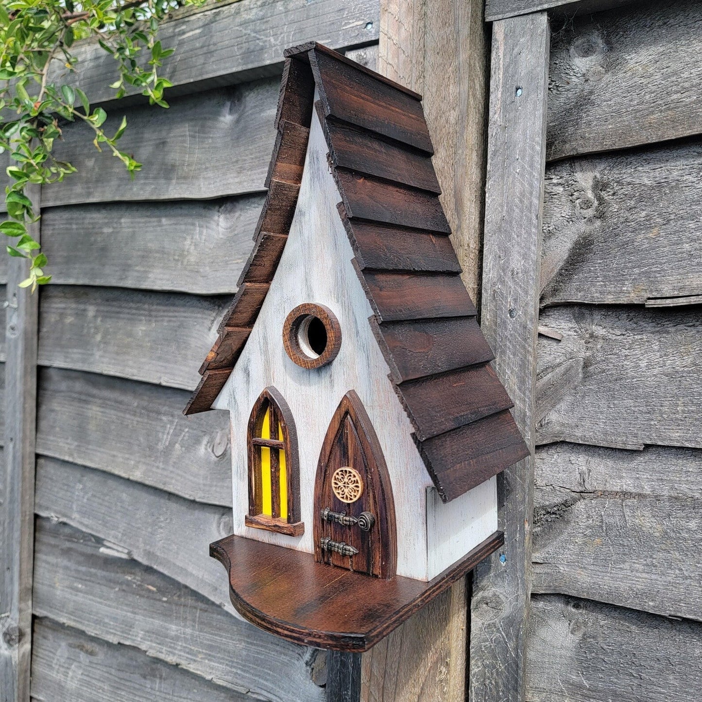 WonderNest™ – Beautiful, Handcrafted Birdhouse - Levora