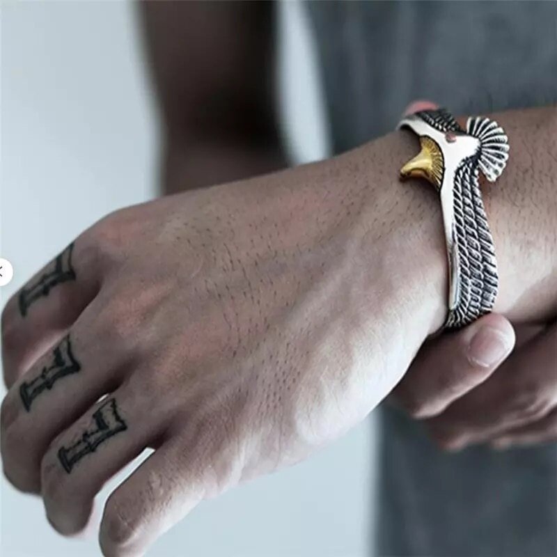 Eagle™ Men’s Adjustable Bracelet - Levora
