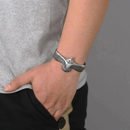 Eagle™ Men’s Adjustable Bracelet - Levora