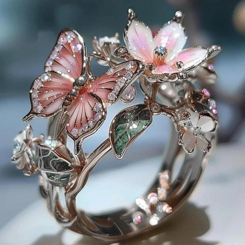 FlowerRing© - Ring with Fluttering Butterfly - Levora