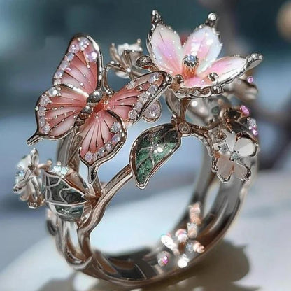 FlowerRing© - Ring with Fluttering Butterfly - Levora