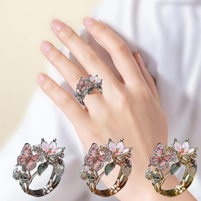 FlowerRing© - Ring with Fluttering Butterfly - Levora