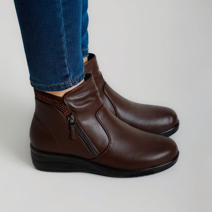 Lia - Women's Comfortable Ankle Boot - Levora