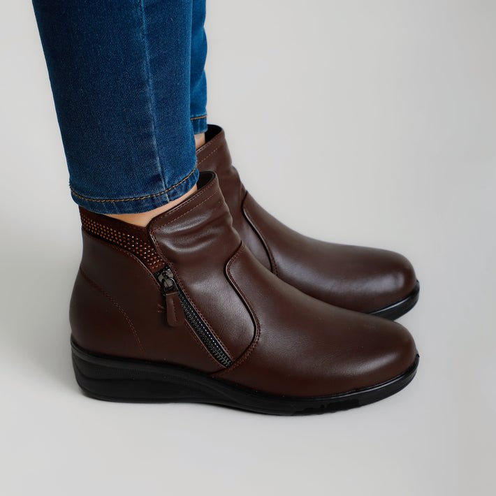 Lia - Women's Comfortable Ankle Boot - Levora