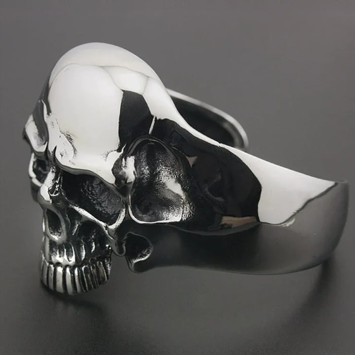 ShadowSkull - Bold Skull Bracelet - Levora