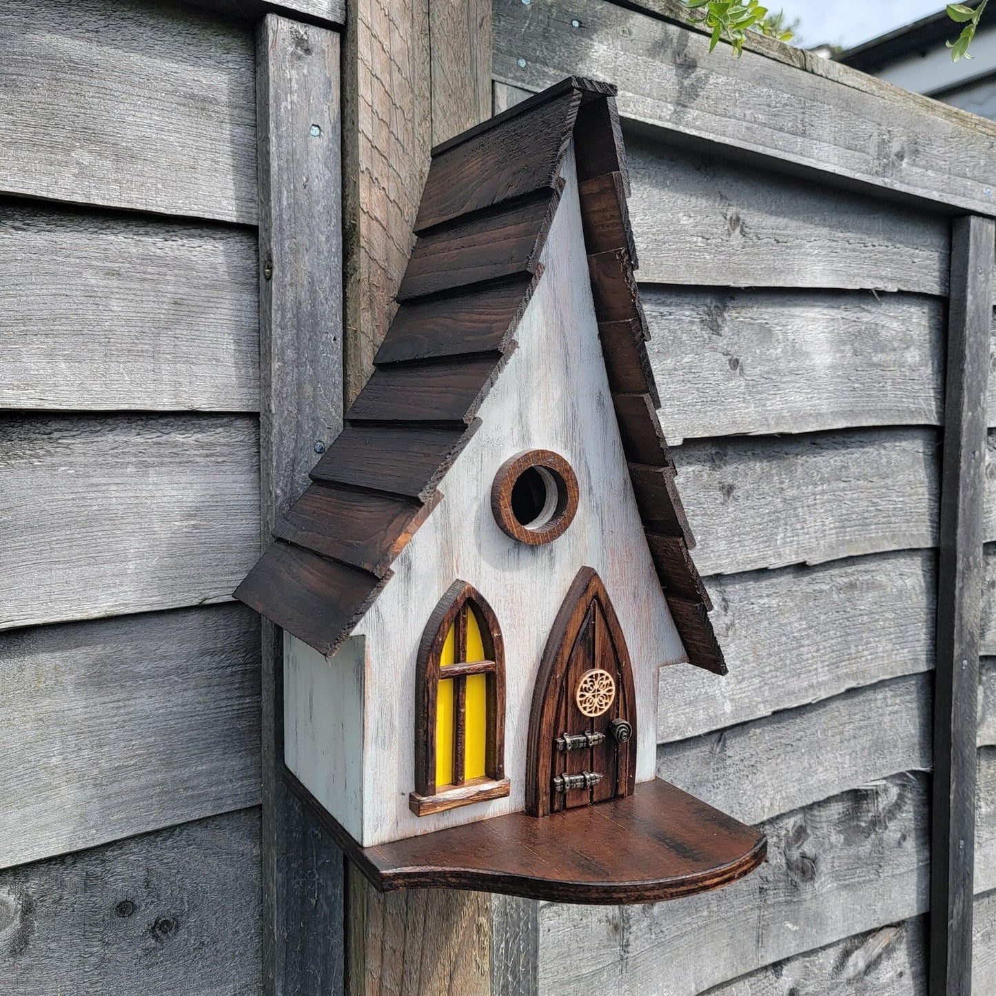 WonderNest™ – Beautiful, Handcrafted Birdhouse - Levora