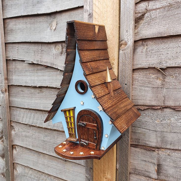 WonderNest™ – Beautiful, Handcrafted Birdhouse - Levora